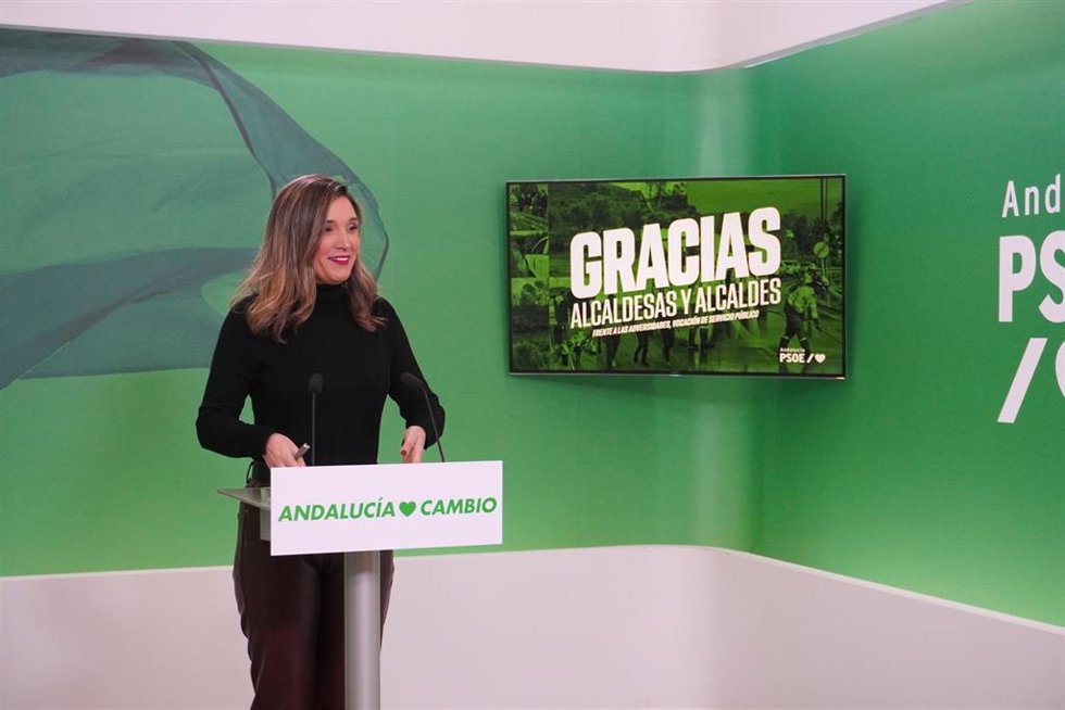 La portavoz del Grupo Socialista en el Parlamento andaluz y vicesecretaria general del PSOE-A, María Márquez, en rueda de prensa.