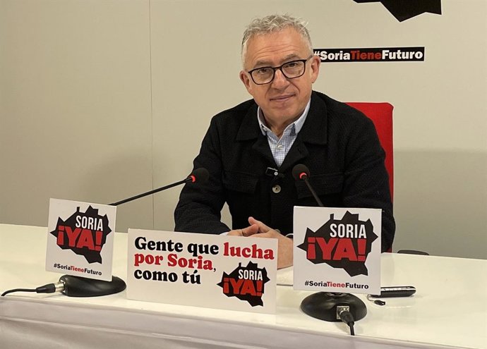 Ángel Ceña durante la rueda de prensa.