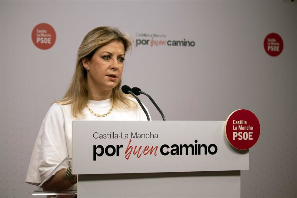 Archivo - La diputada del PSOE Ana Isabel Abengózar.