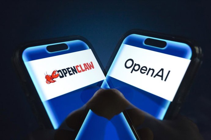 16 February 2026, Taiwan, Taichung: A hand holds a smartphone displaying the logos of OpenClaw and OpenAI. OpenAI CEO Sam Altman posted on X that OpenClaw creator Peter Steinberger is joining the company. Photo: Andre M. Chang/ZUMA Press Wire/dpa