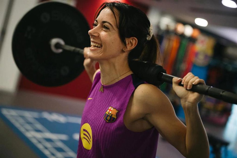 La jugadora del Bara Femení Aitana Bonmatí se recupera de la lesión y operación de peroné
