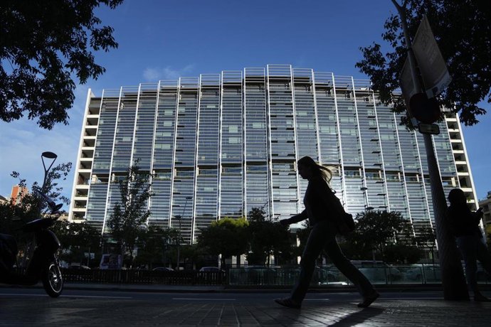 Archivo - Fachada del edificio Estel de Barcelona.