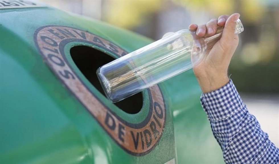 Archivo - Reciclado de vidrio