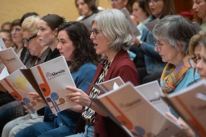 'Abestu Euskadiko Orkestrarekin' Ekimenaren Bigarren Aldiko Entseguek Erdibidea Egin Dute