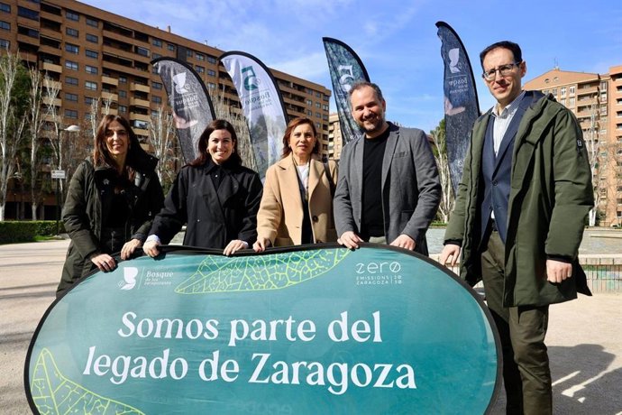 Sanitas y su proyecto Healthy Cities colaboran con El Bosque de los Zaragozanos y plantan unos 70 árboles