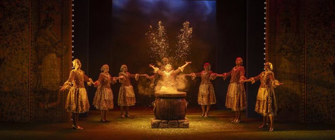 Un Misterio de Sainete o Zarzuela a la Cazuela  Ensayo antepiano. Palau de les Arts Reina Sofía 14 de febrero de 2026  Miguel Lorenzo