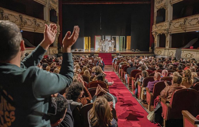 El Premi de Teatre Infantil i Juvenil de l'Escalante obri la convocatòria del 2026