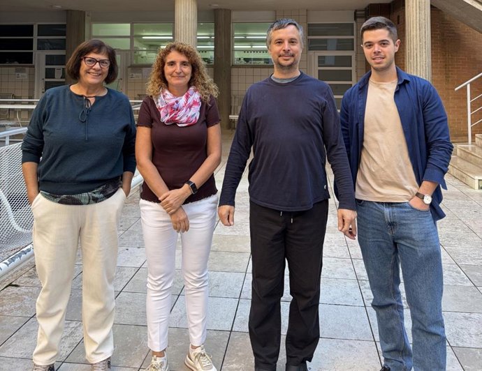 Foto de part de l'equip de recerca