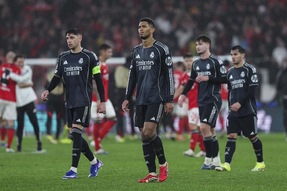 El inglés Jude Bellingham, después de la derrota del Real Madrid CF en la fase de liga de la Champions League 2025/26 ante el Benfica en Da Luz.