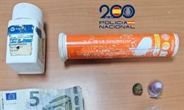 Efectos intervenidos al presunto autor.