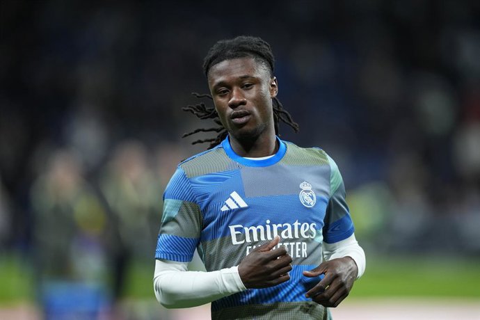 Eduardo Camavinga of Real Madrid CF warms up during the Spanish League, LaLiga EA Sports, football match played between Real Madrid and Real Sociedad at Bernabeu stadium on February 14, 2026, in Madrid, Spain.