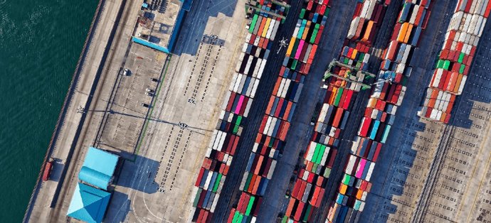 Archivo - Barcos, buques, cadena de suministro, comercio exterior, transporte, economía circular, economía global, transporte marítimo, contenedores