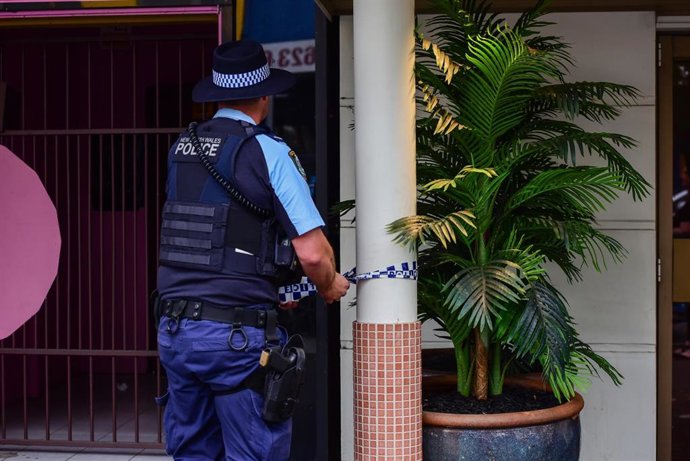 Archivo - Un agente de la Policía de Nueva Gales del Sur, en Australia