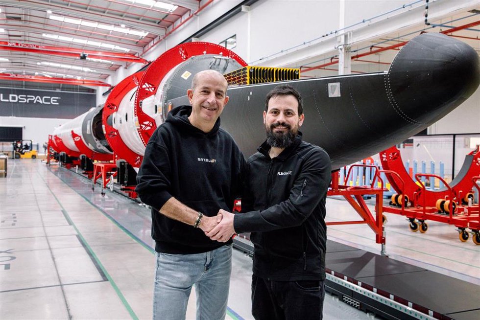 Sateliot y PLD Space firman el primer contrato comercial para un lanzamiento dedicado con Miura 5 de dos satélites Tritó