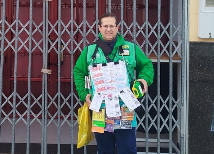 Juan Carlos Atero, vendedor de la ONCE en Aguadulce (Sevilla)