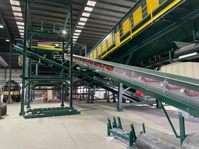 Instalaciones de tratamiento y clasificación de residuos en la provincia de Almería.