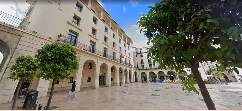 Fachada de la Audiencia Provincial de Alicante