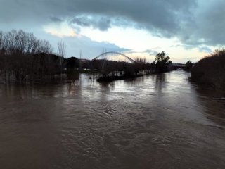 Crecida del río Guadiana a su paso por Mérida.