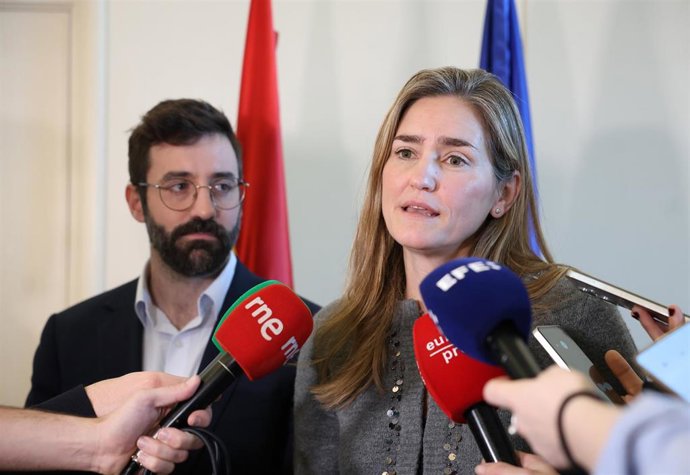 La vicepresidenta del Gobierno y ministra para la Transición Ecológica y el Reto Demográfico, Sara Aagesen se reúne con la mesa social de pobreza energética, a 17 de febrero de 2026, en Madrid (España).