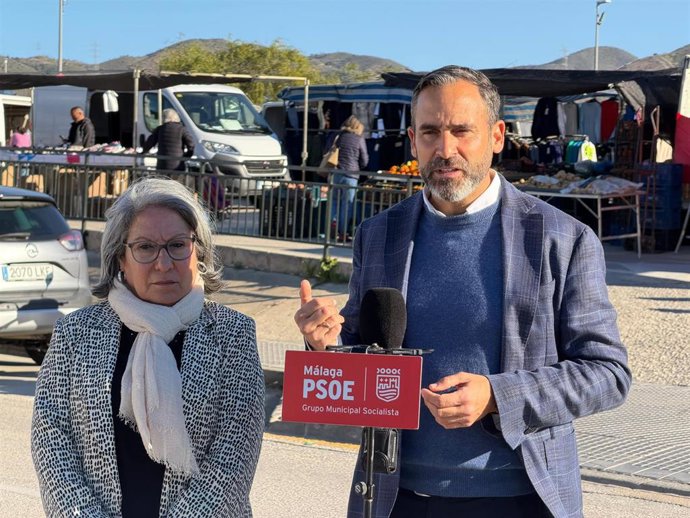 El portavoz municipal del PSOE, Daniel Pérez, durante una atención a medios