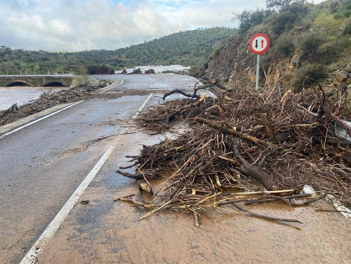 Archivo - Carretera BA-018 en una imagen de archivo