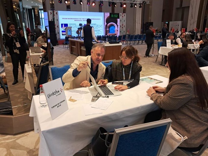 Marian Aguilar (centro), durante su participación en las Jornadas Profesionales organizadas por Turespaña en Estambul (Turquía).