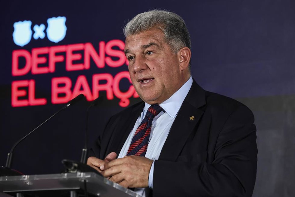 Joan Laporta en un acto electoral el 17 de febrero en su sede de la campaña 'Defensem el Bera'