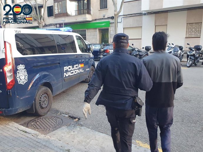 Detención de un sospechoso por robo con intimidación en Palma.