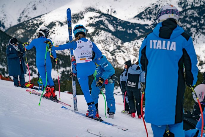 Las velocistas ya se entrenan en Grandvalira para la Copa del Mundo de esquí de este 2026.