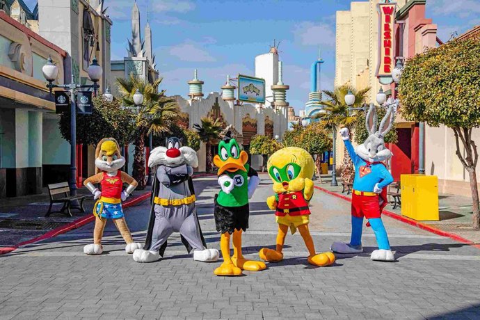 Parque de Atracciones de Madrid y Parque Warner vuelven a abrir sus puertas inaugurando su temporada 2026