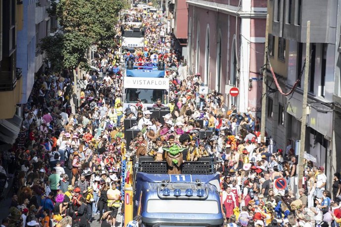 Unas 50.000 personas participan en la cabalgata infantil del Carnaval de Las Palmas de Gran Canaria