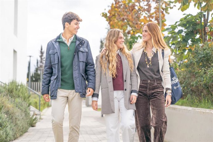 Alumnos de la CEU Fernando III de Sevilla