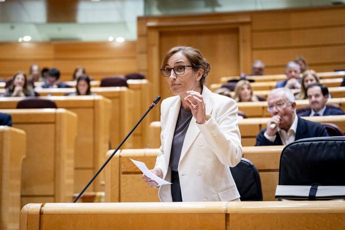 Archivo - La ministra de Sanidad, Mónica García, interviene durante una sesión plenaria, a 4 de noviembre de 2025, en Madrid (España). El senado debate el nuevo modelo de financiación autonómica a petición del grupo parlamentario Izquierda Confederal. Ade
