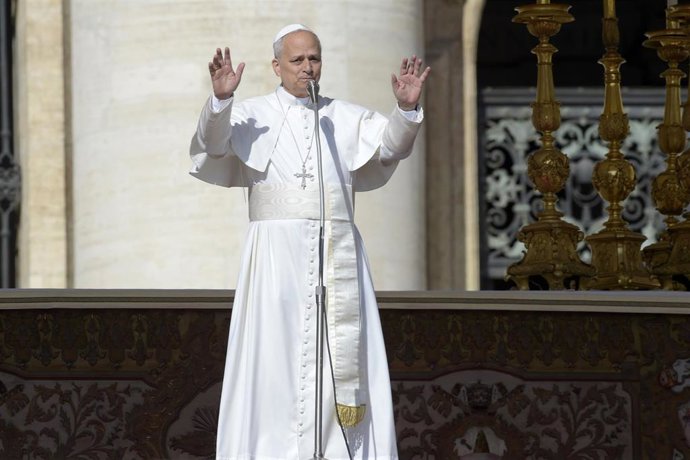 Archivo - El Papa León XIV durante la canonización de Carlo Acutis, en la Plaza de San Pedro del Vaticano, a 7 de septiembre de 2025, en Roma (Italia). 