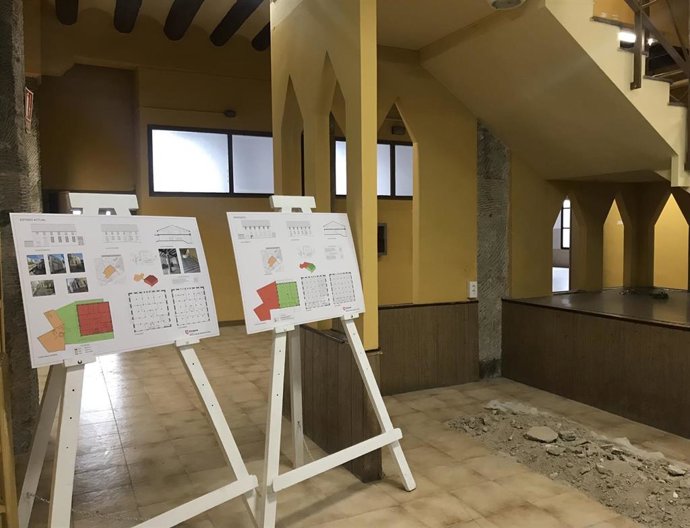 Antiguo colegio Concepcion Arenal de Zaragoza donde se construirá el Museo de la Semana Santa con los paneles explicativos del proyecto