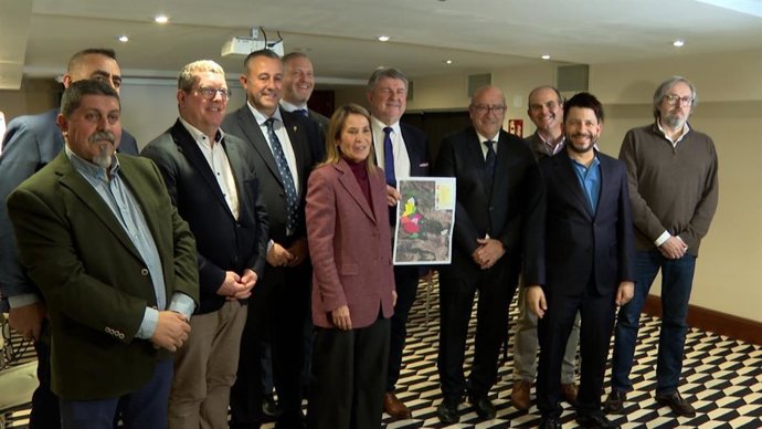 Los eurodiputados que acudirán al Parque Nacional de Cabañeros junto a alcaldes de la zona y representantes de las Diputaciones de Ciudad Real y Toledo.