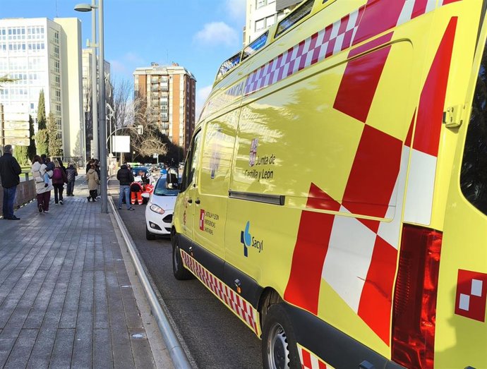 Atropello en la Avenida de Miguel Ángel Blanco, frente a la Cúpula del Milenio de Valladolid.