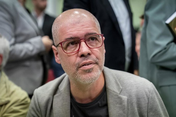 Archivo - El secretario confederal de CCOO, Unai Sordo, a su llegada a la presentación del libro 'Derechos fundamentales, estado social y trabajo autónomo' de María José Landaburu, en la Fundación Abogados de Atocha, a 21 de abril de 2023, en Madrid (Espa