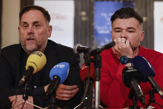 El president d'ERC, Oriol Junqueras, i el portaveu del partit al Congrés, Gabriel Rufián 