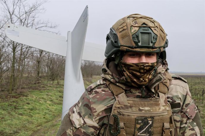 Un militar del Ejército de Rusia en una zona ocupada de la provincia ucraniana de Jersón, en el marco de la invasión desatada en febrero de 2022 (archivo)