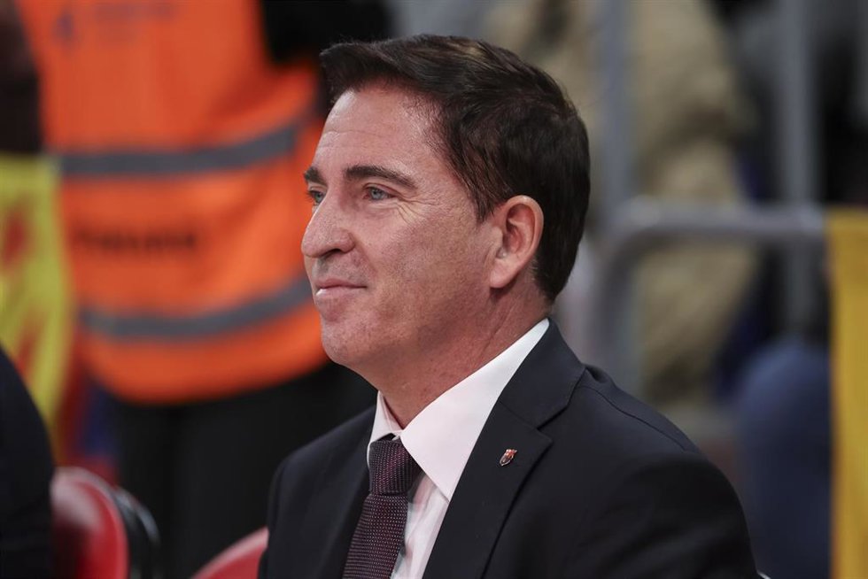 Archivo - El entrenador del Bara de baloncesto, Xavi Pascual, en un partido