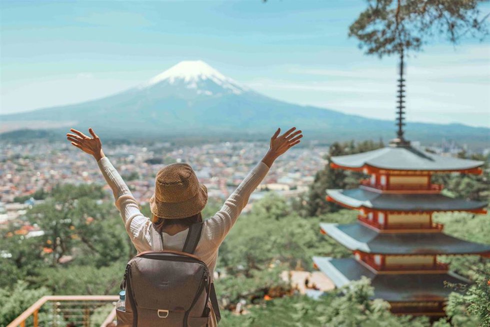 Continúa la caída de visitantes chinos en Japón por las tensiones entre ambos países.