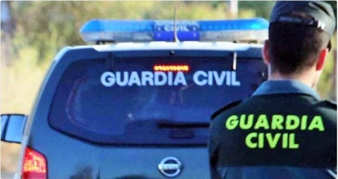 Archivo - Sucesos.- La Guardia Civil denuncia por 24 infracciones a la Ley de Caza a cuatro personas en Canalejas (Valladolid)
