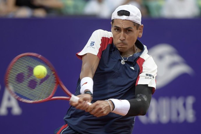 Tenis, Alejandro Tabilo vs Joao Fonseca. ATP 250 Buenos Aires 2026. El tenista chileno Alejandro Tabilo es fotografiado contra Joao Fonseca de Brasil durante el ATP 250 en Buenos Aires, Argentina. 11/02/2026 Mariano Garcia/ UNAR/Photosport  Tennis,