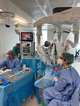 Cirugía robótica en el Hospital de Cabueñes de Gijón.