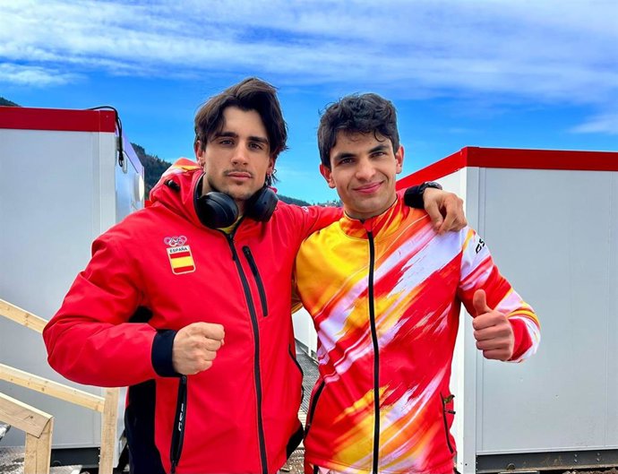 Jaume Pueyo (izda) y Marc Colell (dcha) en los Juegos Olímpicos de Milán y Cortina d'Ampezzo 2026