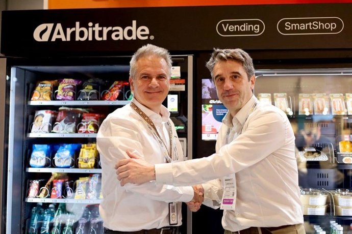El CEO de Arbitrade, Javier Arquerons, y el Director General de Wipay, Llorenc Rubio