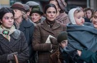 Adriana Ugarte, ante la cruda posguerra, en las primeras imágenes de Sira, continuación de El tiempo entre costuras