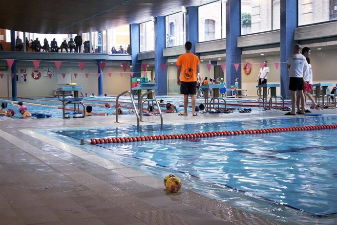 Archivo - Psicina de La Petxina