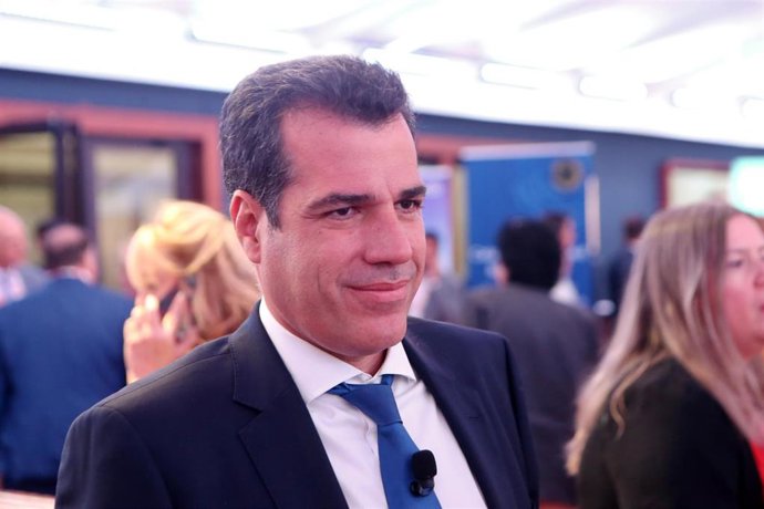 Archivo - El ministro griego de Migración y Asilo, Thanos Plevris, en un acto en Atenas.